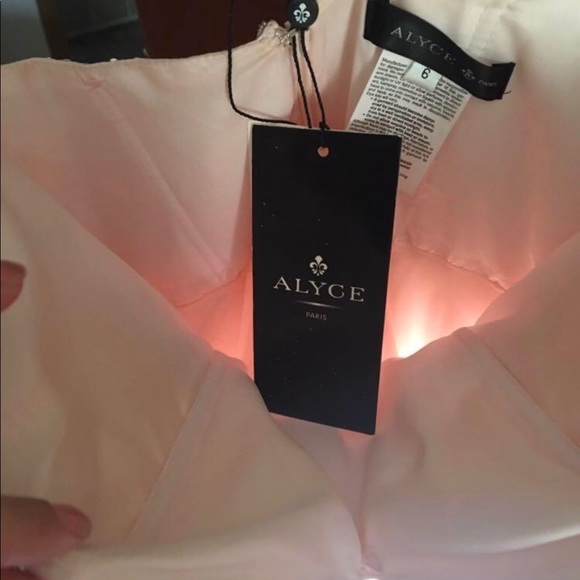 Prom dress! - Picture 2 of 7